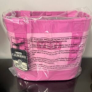Yeti Camino 20 Power Pink brand new with tags sealed